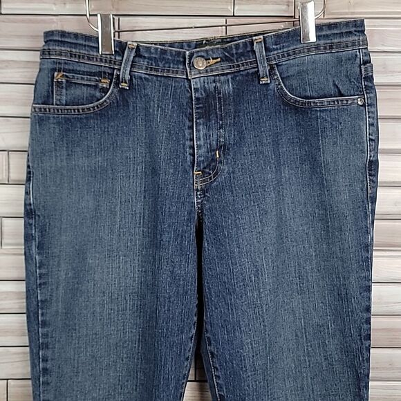 Eddie Bauer shaped bootcut blue denim Jeans Size 8S - Picture 3 of 12
